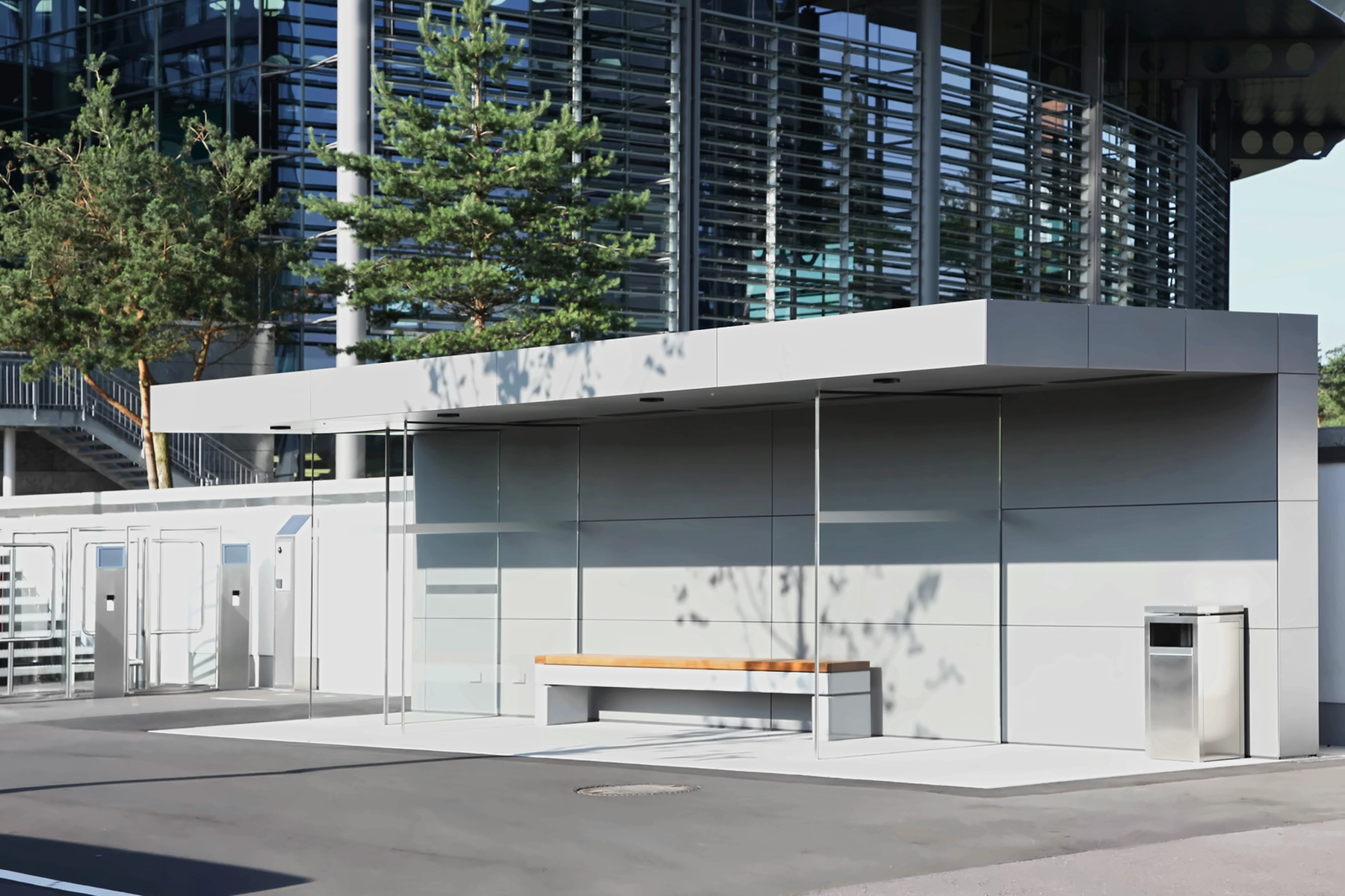 Autostadt Wolfsburg Shuttle Unterstand 01